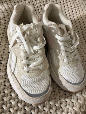 Reebok Cream and White Mesh Suede Sneakers